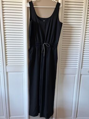 Lou & Grey Black Scoop Neck Tank Top